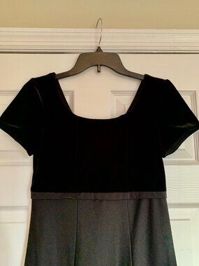 Southeastern Performance Apparel Black Velvet Empire Waist Choir Dress - Size S